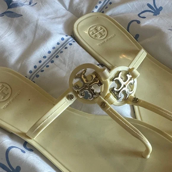 Tory Burch Yellow Logo Jelly Sandals - Picture 2 of 5